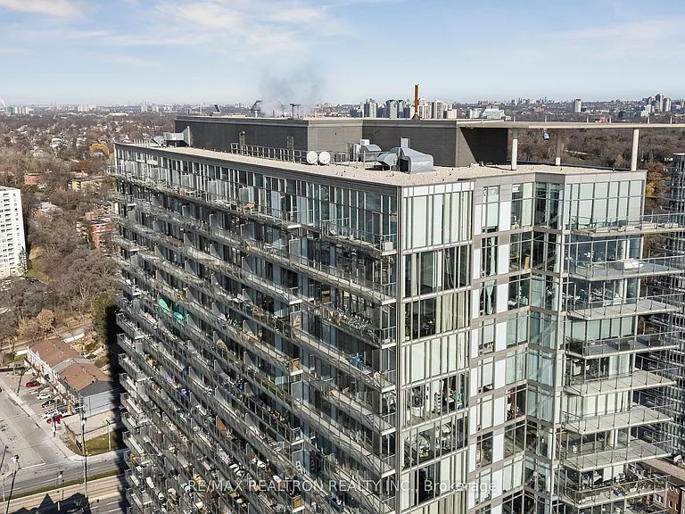 103 The Queensway #2805 — Photo 41