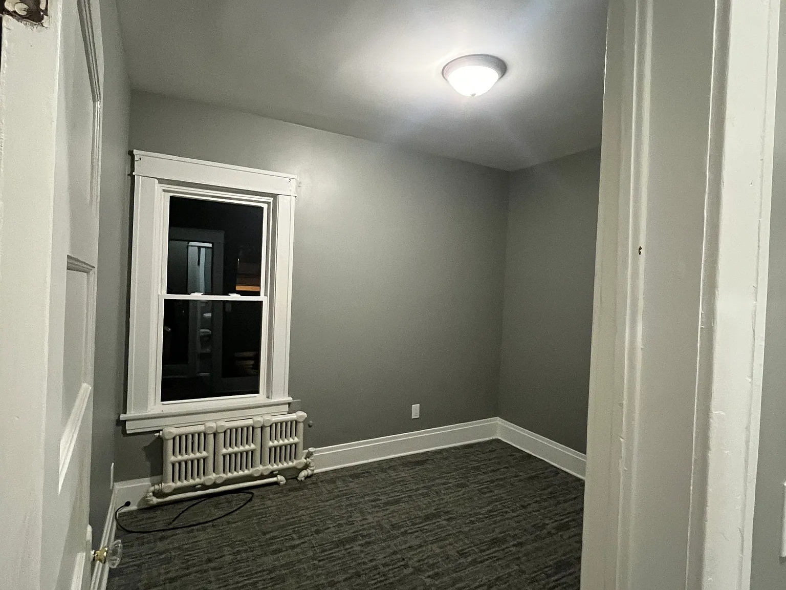 1 bed, 400 sqft, $1,000 — Photo 3