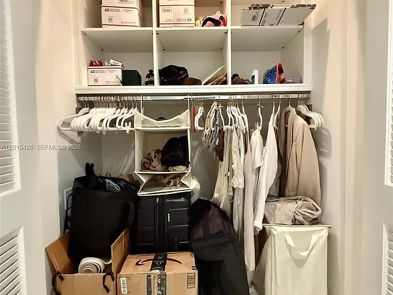 260 Euclid Ave #24 — Photo 14