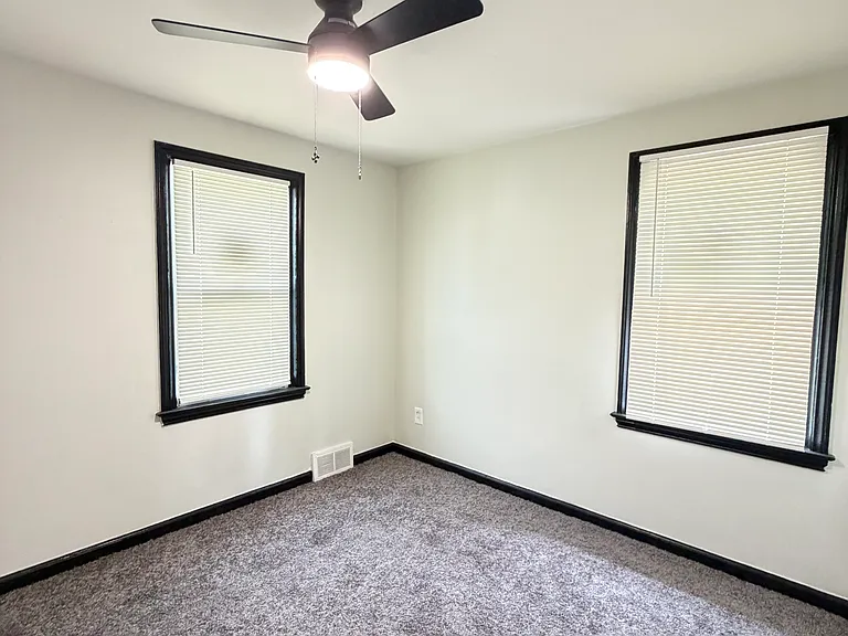 14820 Ardmore St — Photo 16
