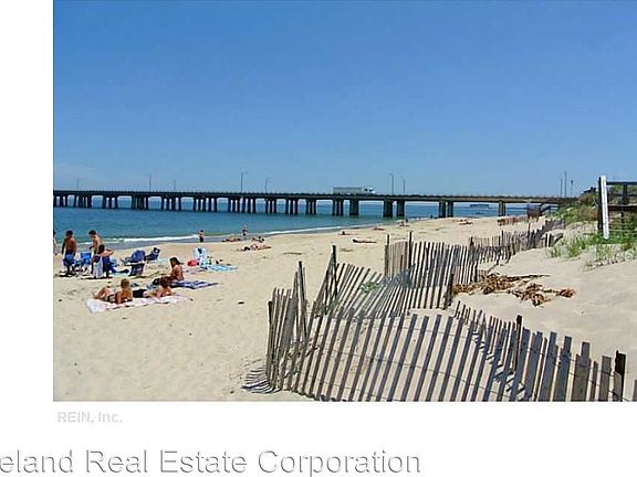 3rd image of 4820 Bay Landing Dr