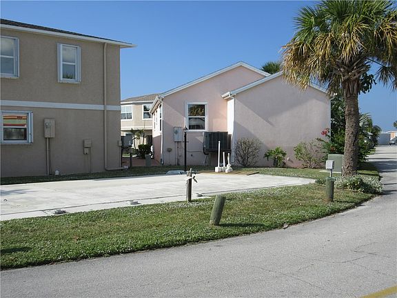4th image of 1185 Nettles Blvd