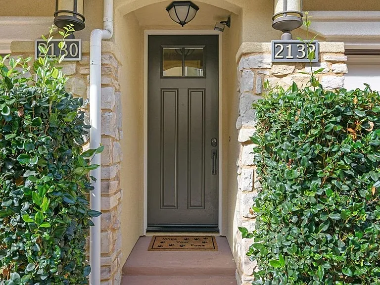 2132 Cosmo Way — Photo 15