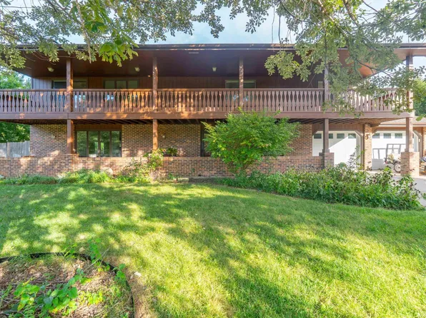 105 Notre Dame Cir, Manhattan, KS 66503
