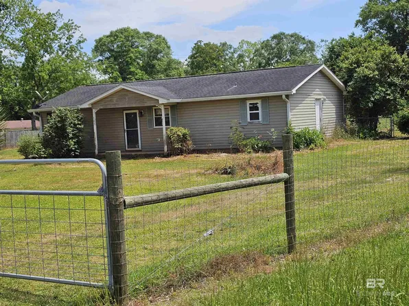 705 W Railroad St, Bay Minette, AL 36507