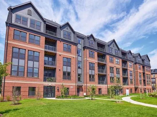 3925 Fair Ridge Dr APT 304, Fairfax, VA 22033