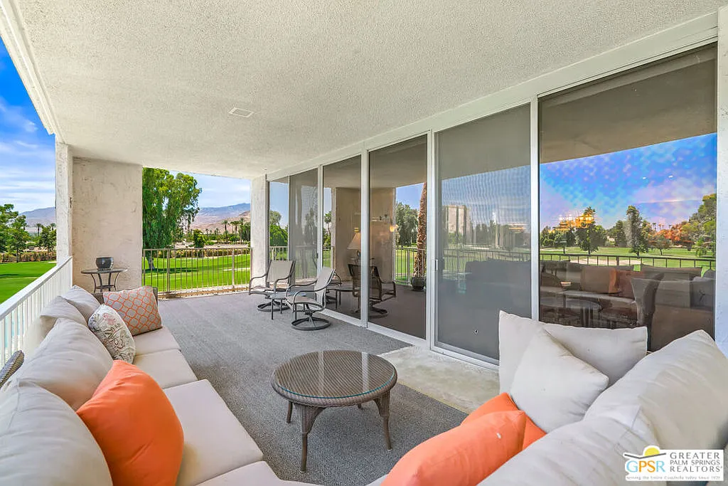 2 bed, 1855 sqft, $4,250 — Photo 3