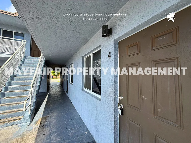 100 NW 30th Ave #4 — Photo 8