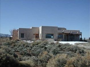 44 Vista Linda Rd, Ranchos De Taos, NM 87557
