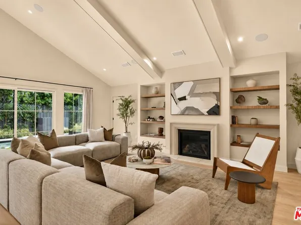 12610 Sarah St, Studio City, CA 91604