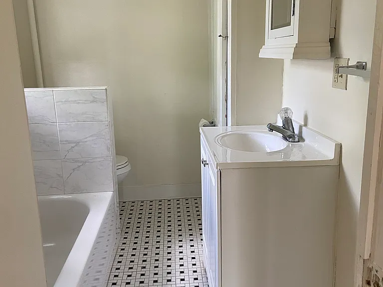 56 Kinderhook St #2 — Photo 8