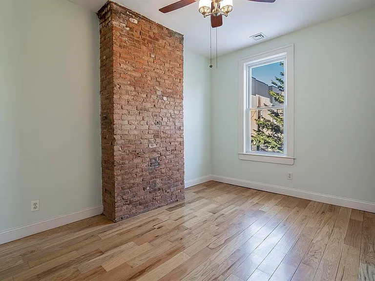114A Cottage St #2 — Photo 12