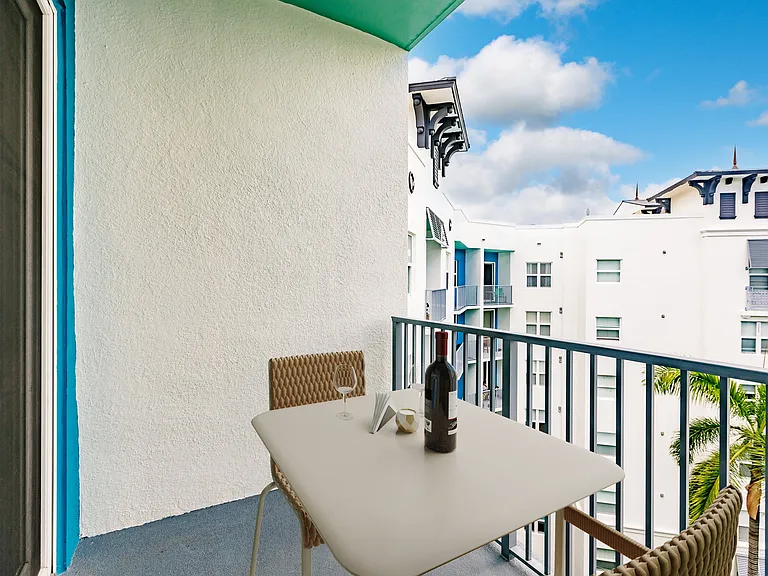 Aviah Flagler Village — Photo 120