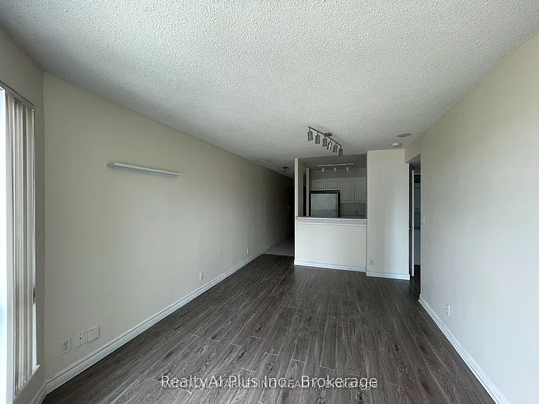 11 Lee Centre Dr #701 — Photo 7