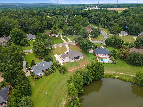 5th image of 955 Summerbrooke Dr