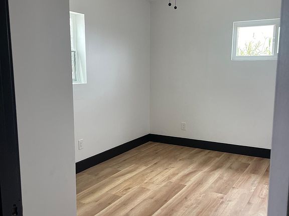 5th image of 6557-6565 Eider St