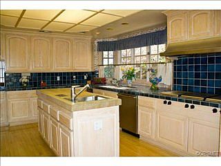 3rd image of 6124 Woodland View Dr