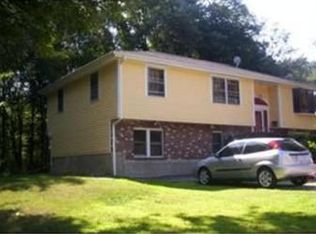 73 Waterford Dr, Weymouth, MA 02188