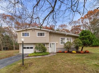 30 Hampton Rd, Sharon, MA 02067