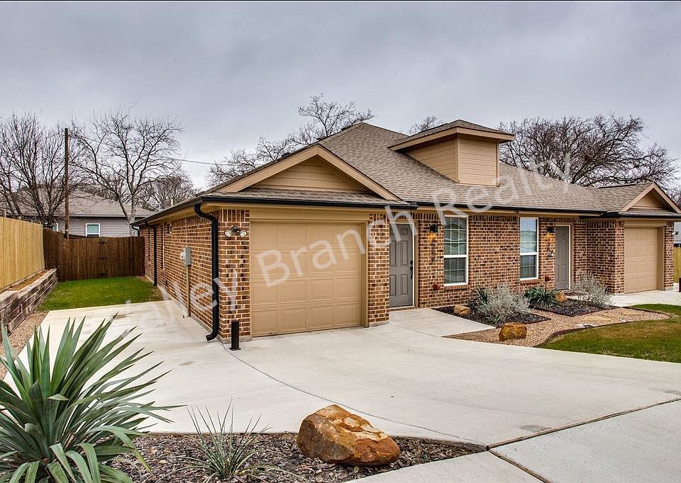 1st image of 3256 Karen St