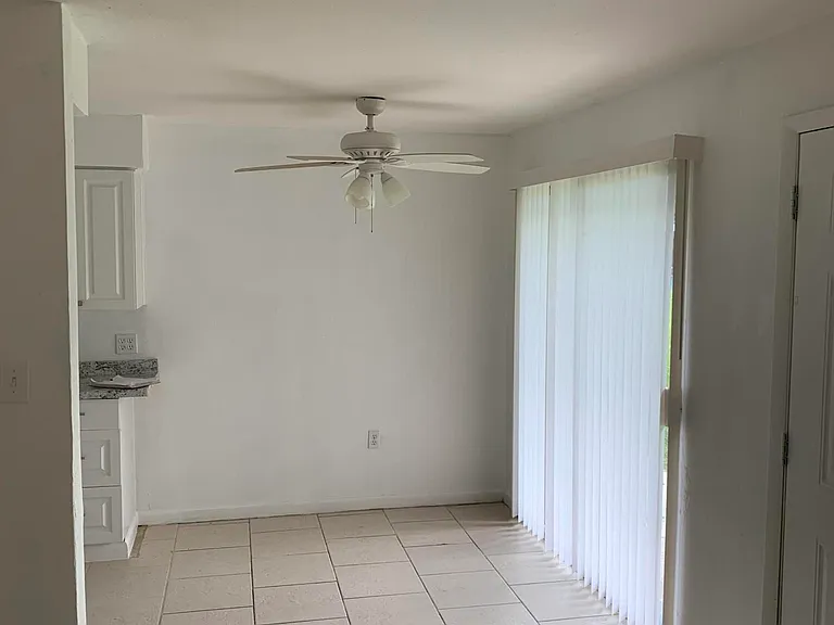 180 Minna Ln #306 — Photo 3
