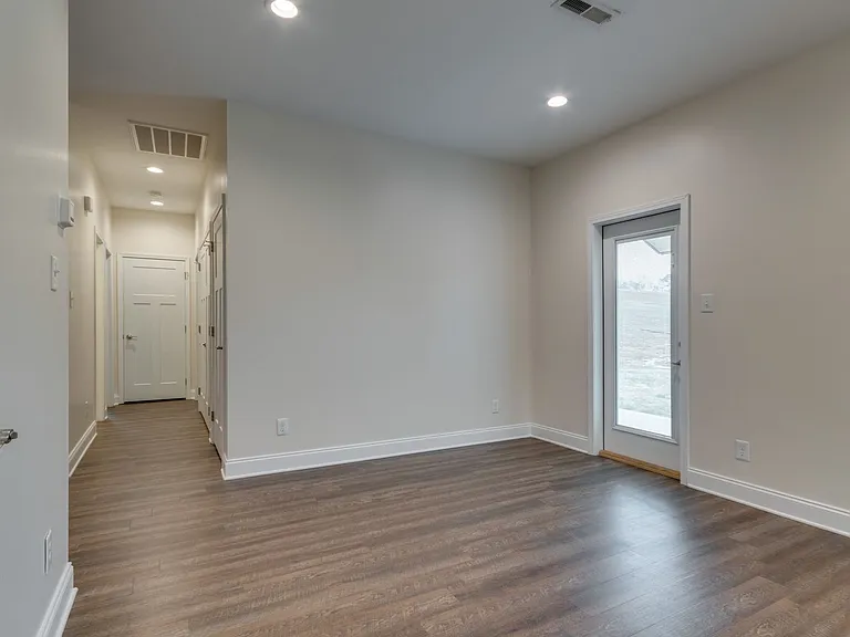 1686 McCleary Bend Rd — Photo 5