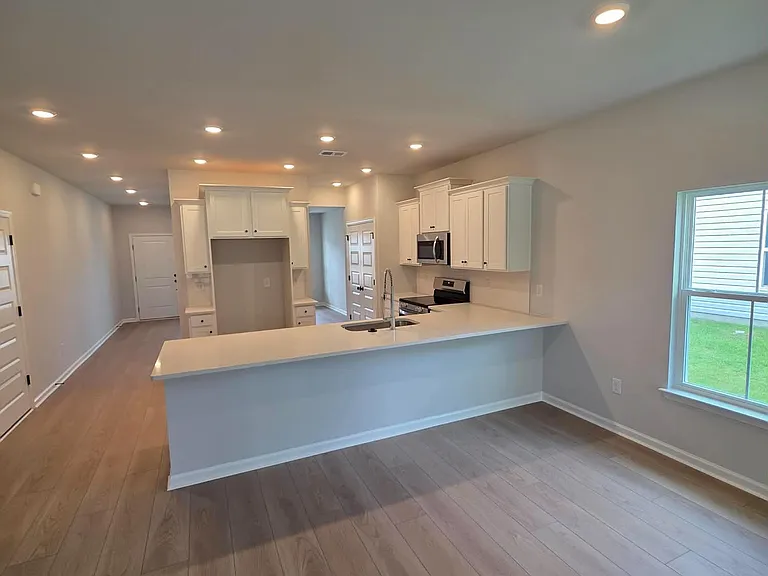 327 Kindred Spirits Dr — Photo 11