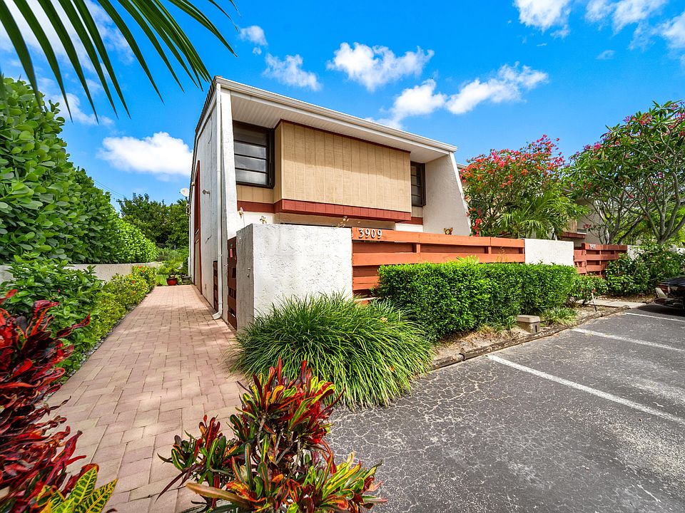 1st image of 3909 Parkside Lane #234
