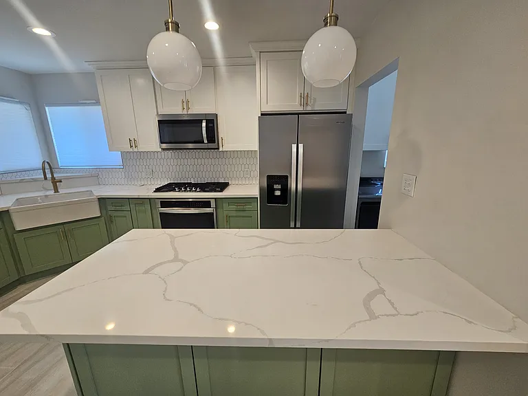 7618 Cleargrove Dr — Photo 3