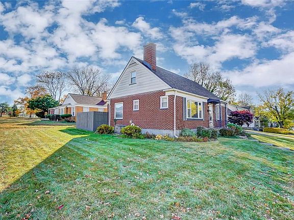 3rd image of 1266 Wilson Dr