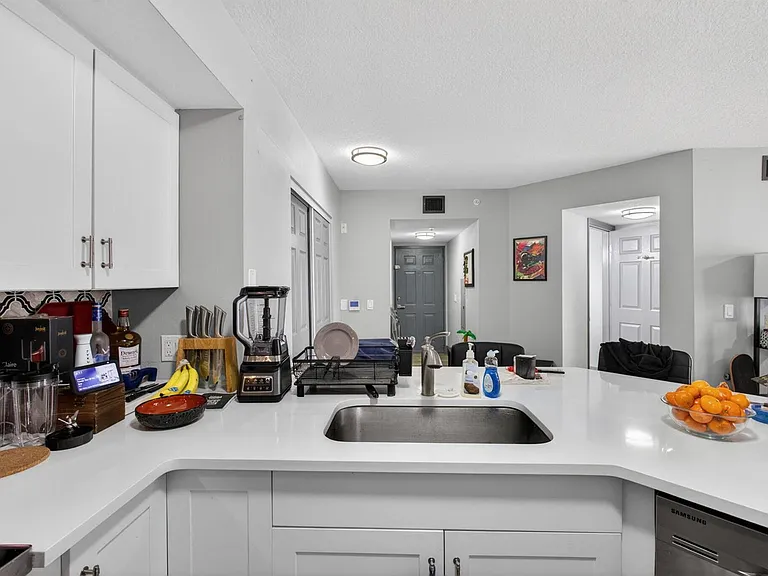 4211 San Marino Blvd #105 — Photo 13