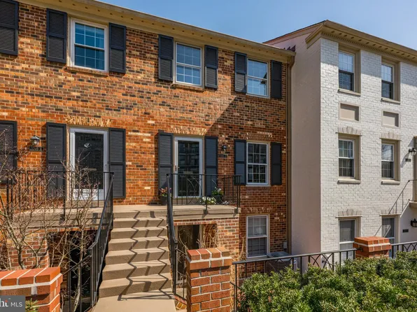 3265 Sutton Pl NW APT B, Washington, DC 20016