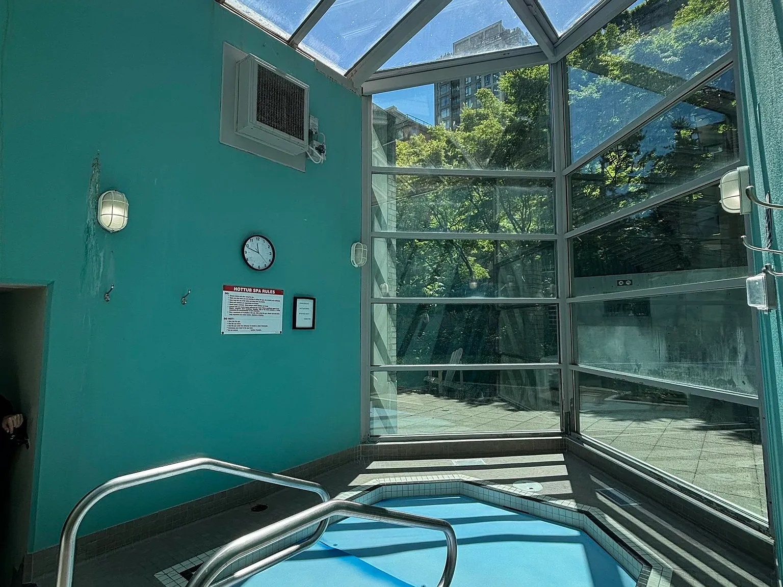 2 bed, 939 sqft, $3,700 — Photo 3