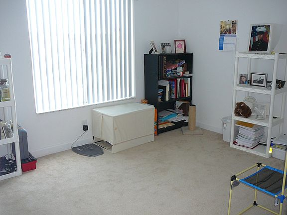 2nd bedroom