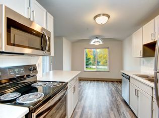 Spacious 2x2 Apartment Homes in Central Tacoma!, Tacoma, WA 98409