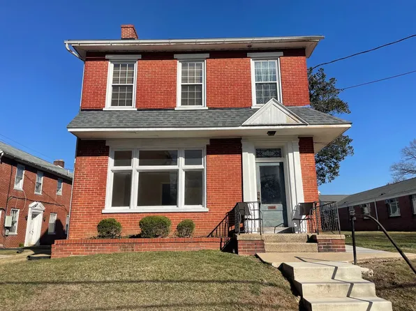 107 S. Broad St., 107 S Broad St APT 1, Lititz, PA 17543