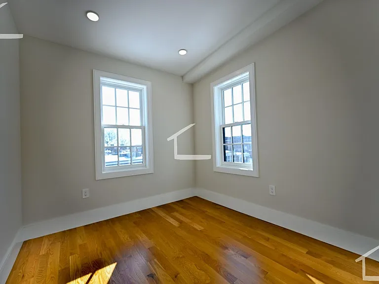20 Winchester St #9 — Photo 11