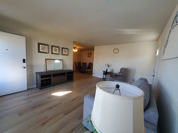 3rd image of 4843 Lehrer Dr