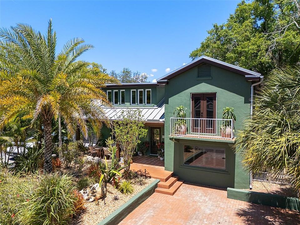 1st image of 3213 W BARCELONA STREET