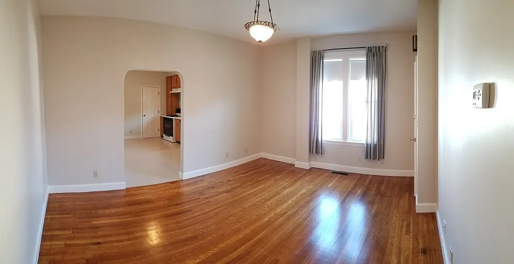 1 bed, 900 sqft, $2,150 — Photo 2