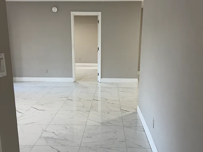 37253 Westview Ave — Photo 1