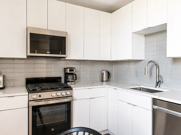 1321 Rhode Island Ave NW — Photo 3