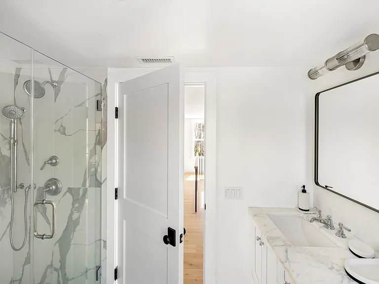 571 Montauk Hwy — Photo 16