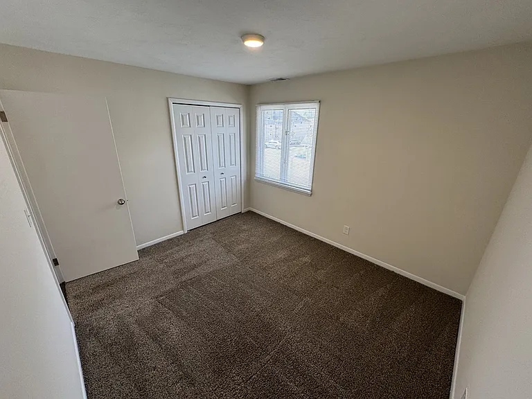 227 N Broadway St #7 — Photo 7