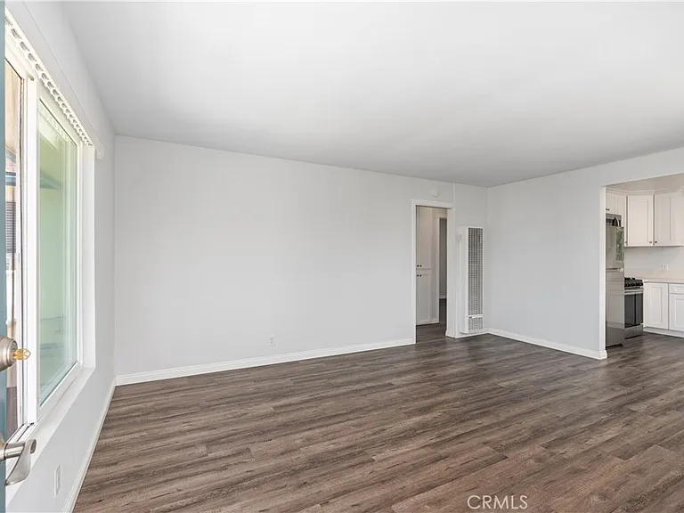 254 La Paloma #C — Photo 14