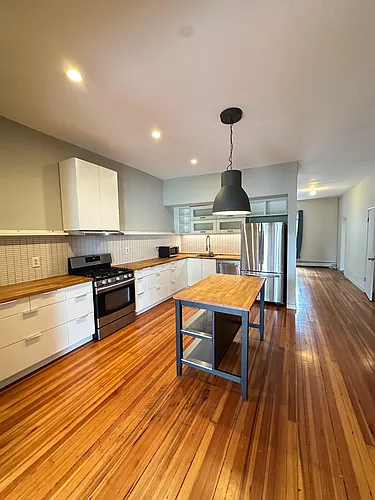 53 3rd St #3A Photo 1