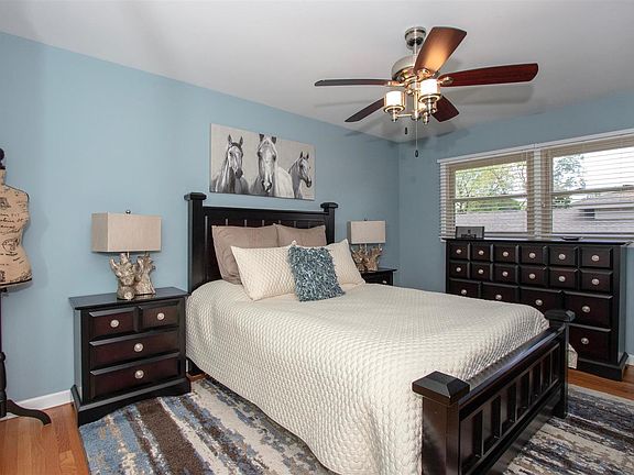 5th image of 696 Madelyn Dr