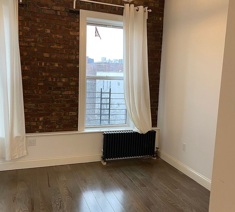 1st image of 3143 41st St APT 3R