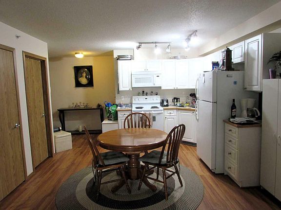 4th image of 310-60 Jacobs Close #310