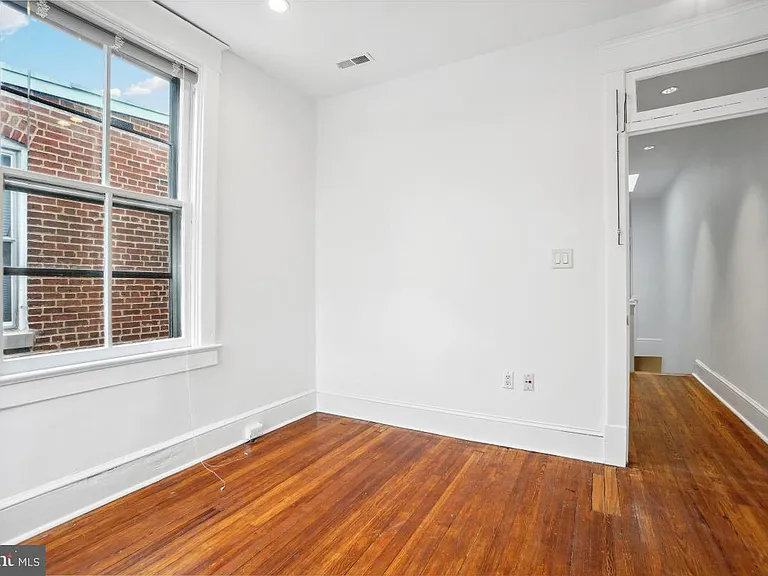 1411 King St #A — Photo 37
